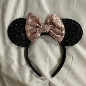 Disney Minnie Mouse ears